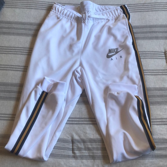 Nike joggers - Picture 1 of 2